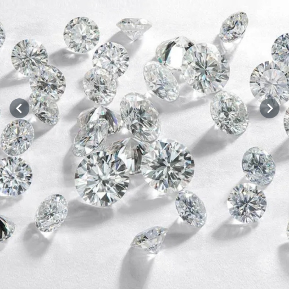 Absolutely Stunning Real Diamond 💎 Moissanite Cut Hoop Earrings - Picture 8 of 10